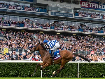Highwayman winning the 250th St Leger Stakes